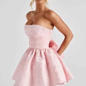 Elegant Pink Strapless Dress